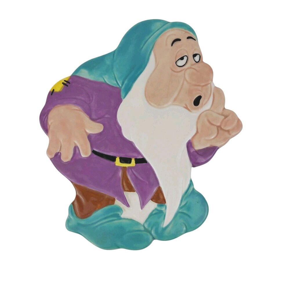 Disney Treasure Craft Snow White Seven Dwarfs SLEEPY Hot Plate Trivet Wall Decor